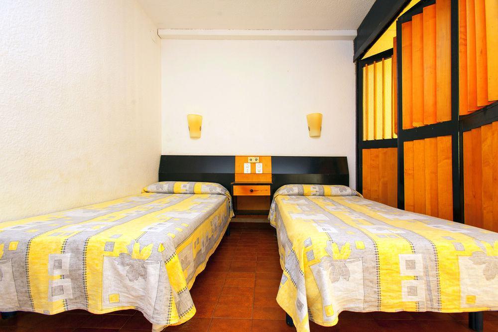 Apartamentos Alboran-Arysal Salou Buitenkant foto